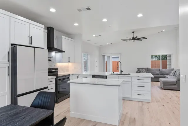 $749,999 | 622 North Stockton Avenue, Ripon, CA 95366