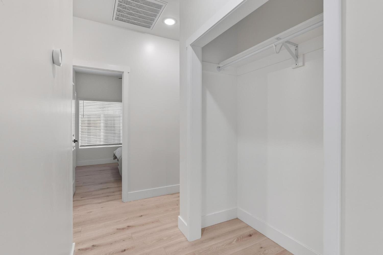 622 North Stockton Avenue Ripon, CA 95366 - Photo 13 of 34 a view of an empty room