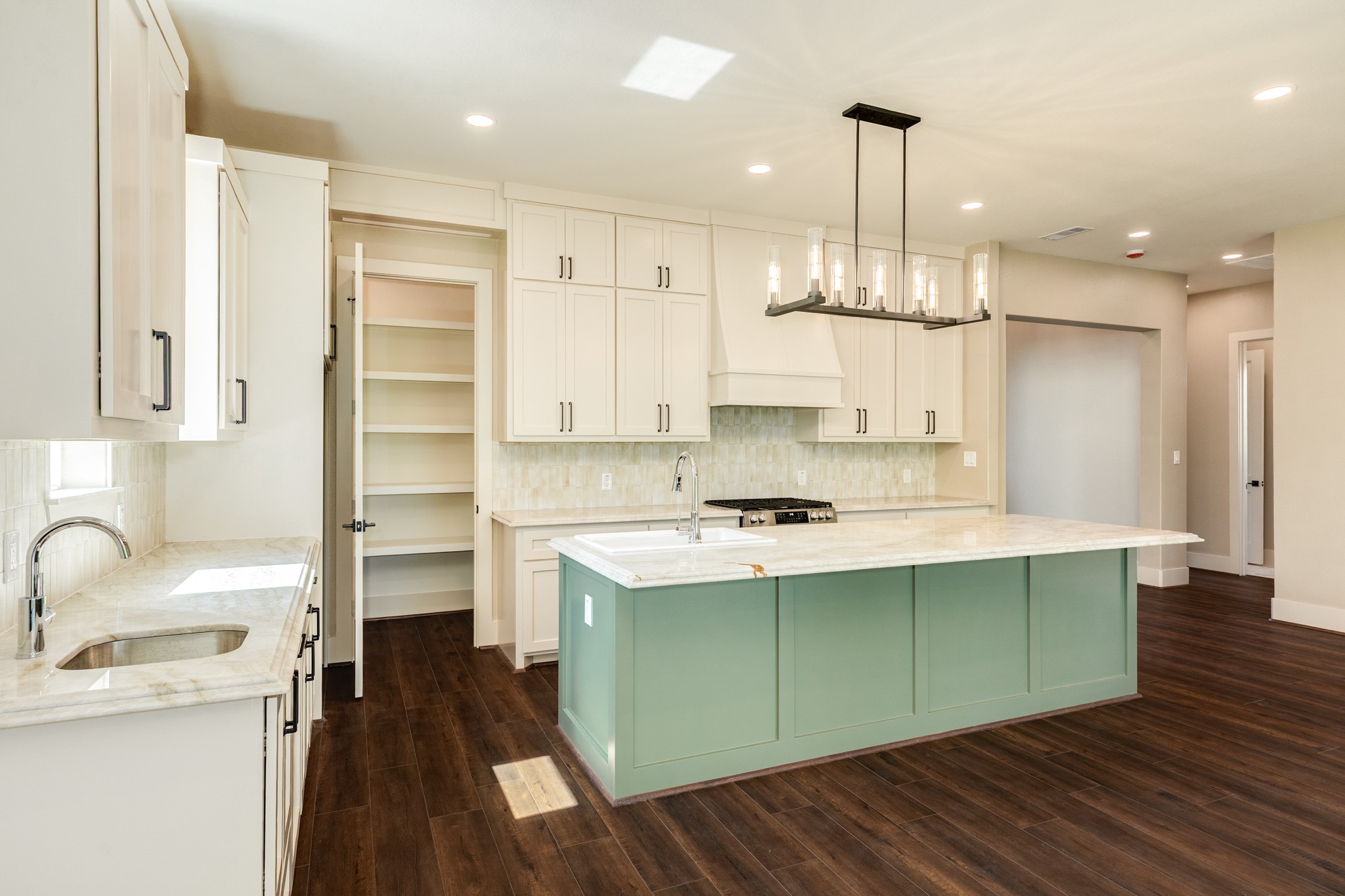 1737 Flintlock Court Angleton, TX 77515 - Photo 18 of 47 Ample cabinets for unlimited storage and a true walk in pantry for all of the over flow. This kitchen was thoughtfully designed with the chef of the home in mind.
