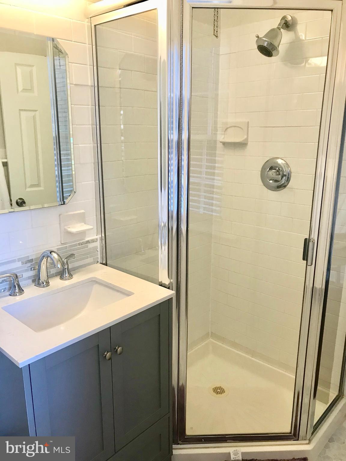 1555 33rd Street Northwest Washington, DC 20007 - Photo 12 of 20