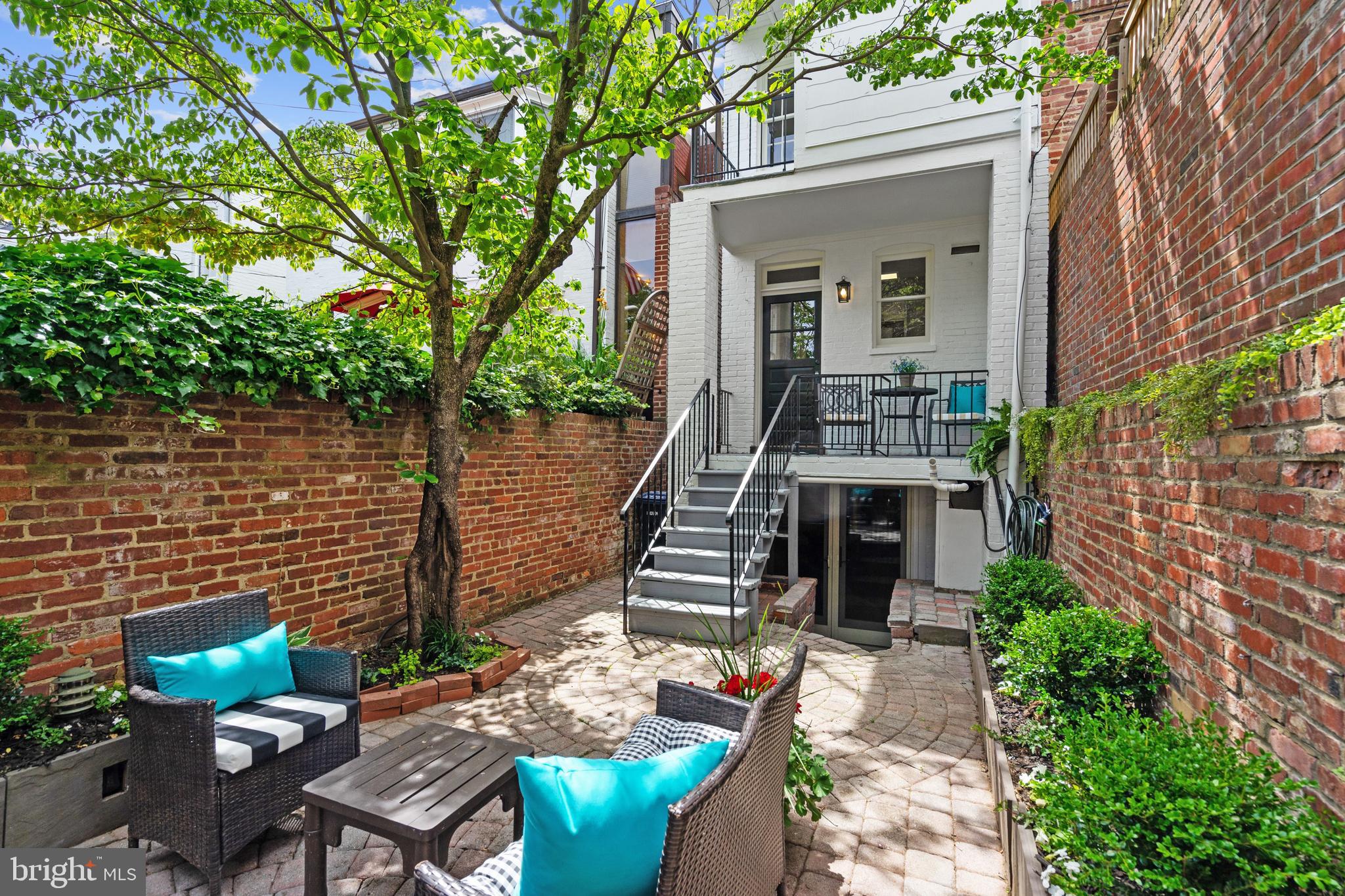 1555 33rd Street Northwest Washington, DC 20007 - Photo 20 of 20