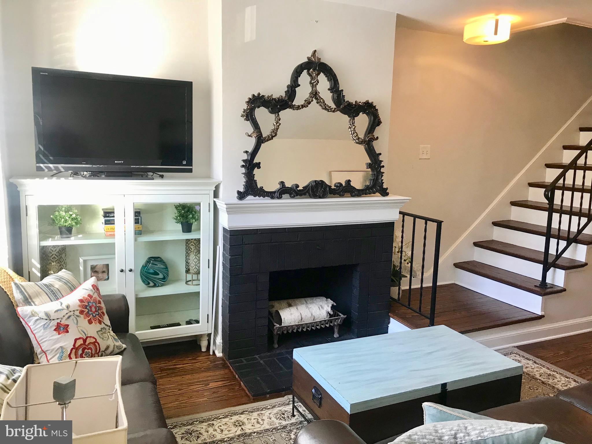 1555 33rd Street Northwest Washington, DC 20007 - Photo 3 of 20