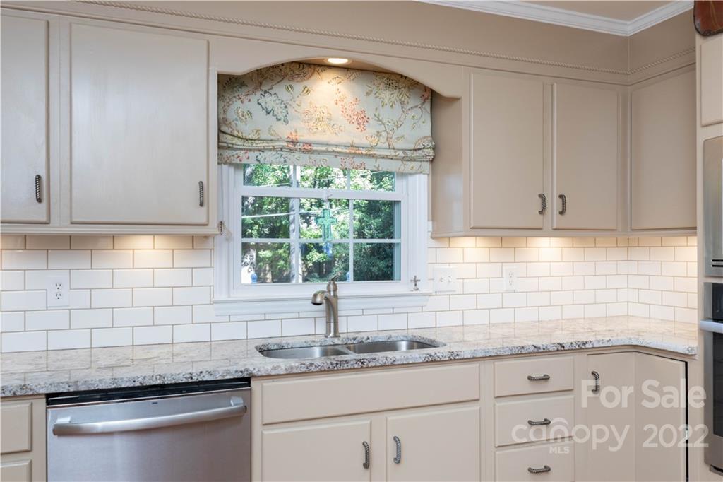 2096 Malvern Road Rock Hill, SC 29732 - Photo 9 of 41