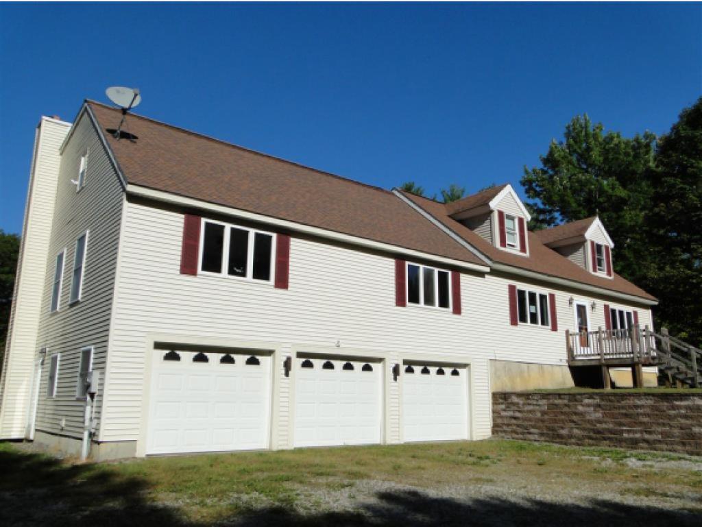 381 Hurricane Road Belmont, NH 03220 - Photo 2 of 10