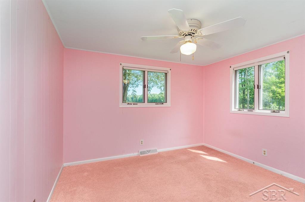 4275 East Bombay Road Midland, MI 48642 - Photo 15 of 24 50118534-14.JPG