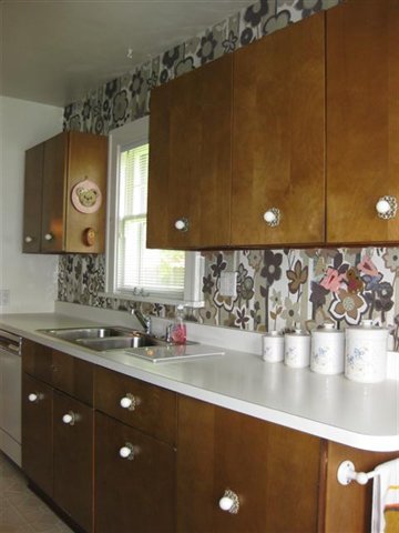2536 Middle Road Davenport, IA 52803 - Photo 6 of 9 Gallery Image 6