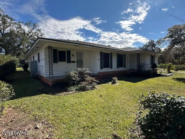 $215,000 | 703 South State Street, Abbeville, LA 70510