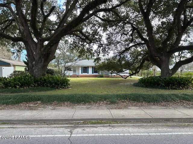 $215,000 | 703 South State Street, Abbeville, LA 70510