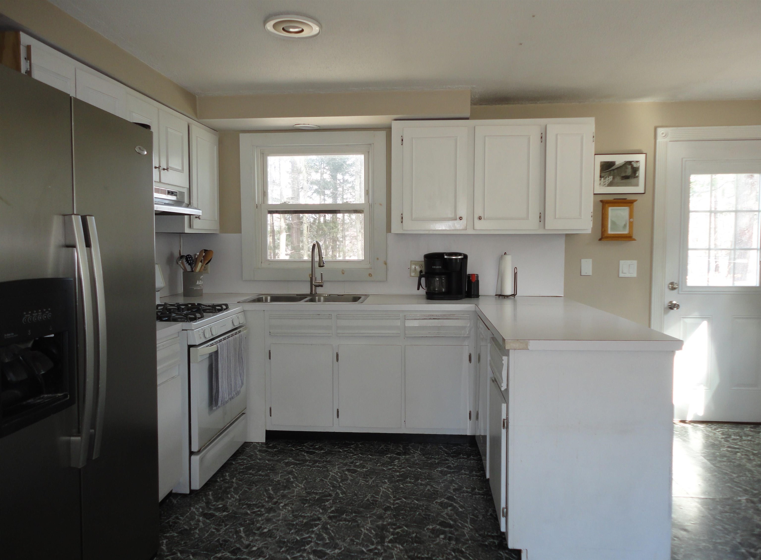 20 Valhalla Drive Milford, NH 03055 - Photo 5 of 26