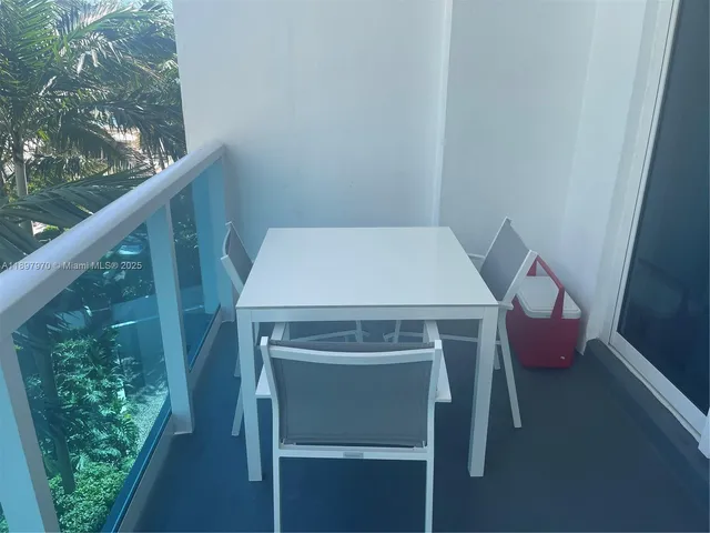 a picture of city view