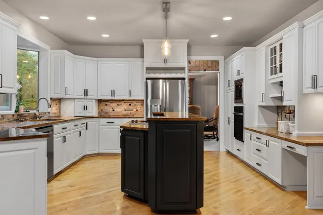 $674,900 | 602 24th Street Northwest, Austin, MN 55912