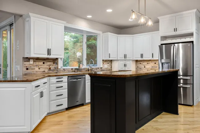 $674,900 | 602 24th Street Northwest, Austin, MN 55912