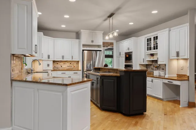 $674,900 | 602 24th Street Northwest, Austin, MN 55912