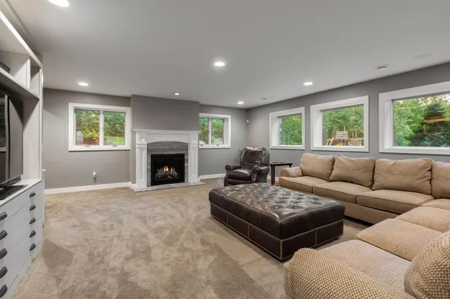 $674,900 | 602 24th Street Northwest, Austin, MN 55912