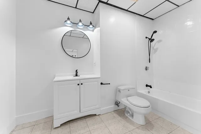 $3,600 | 212 Princeton Street, Unit 1, Boston, MA 02128