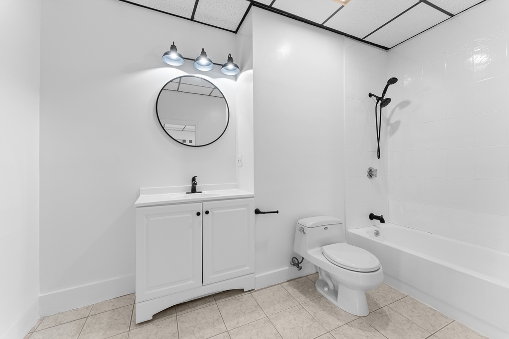 212 Princeton Street, Unit 1 Boston, MA 02128 - Photo 5 of 30