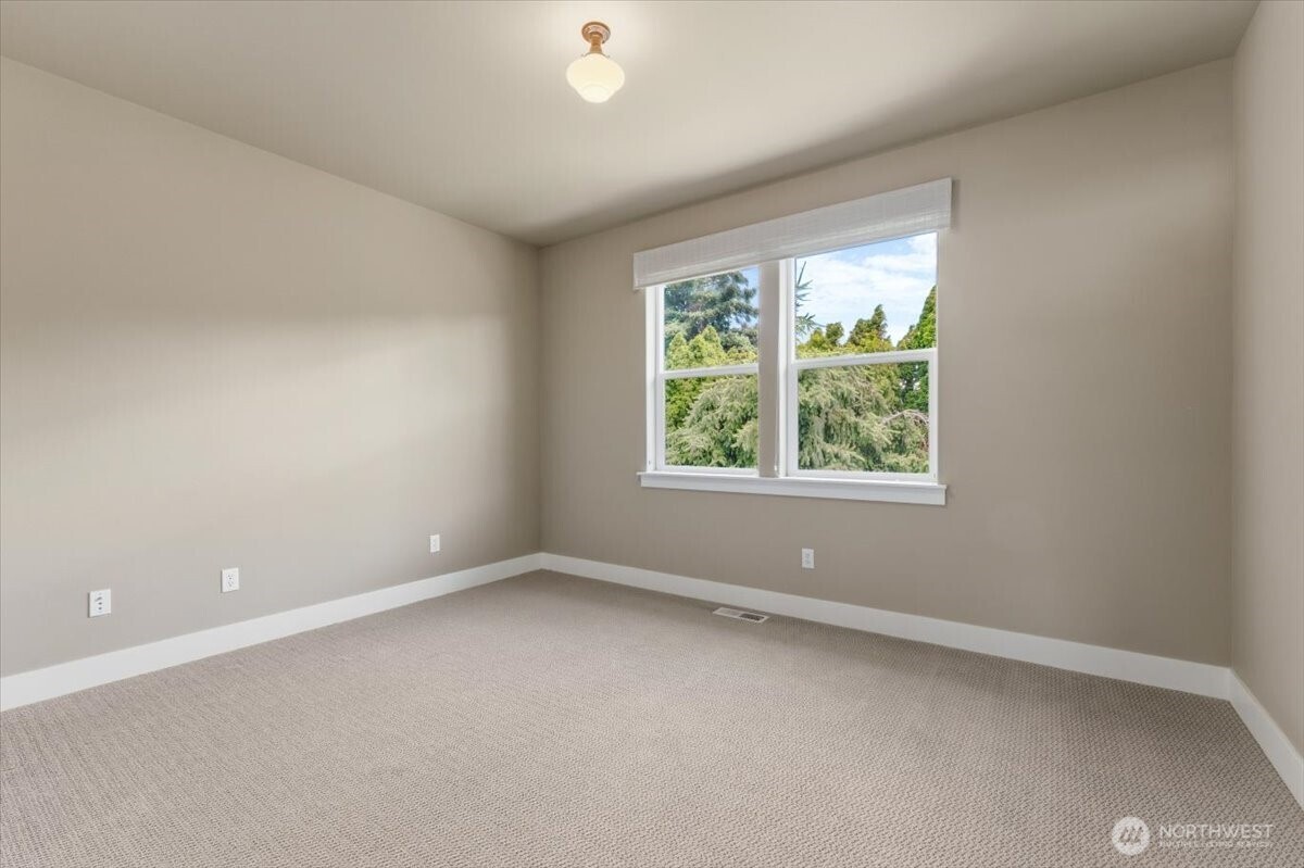 105 Pickens Street Wenatchee, WA 98801 - Photo 23 of 34