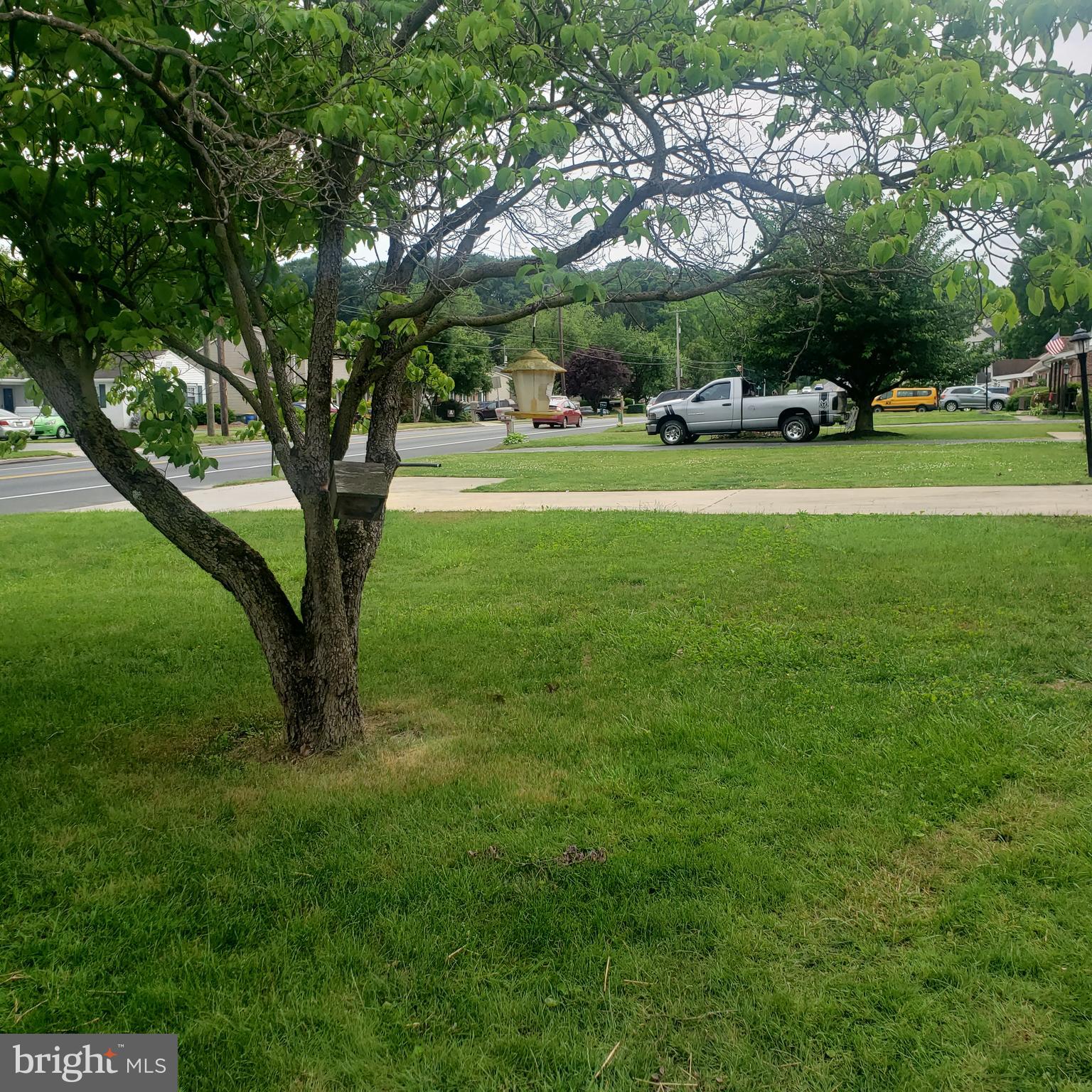 324 Edgewood Road York, PA 17402 - Photo 4 of 10 Gallery Image 4