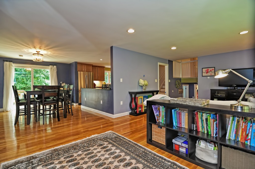 141 Woodridge Road Wayland, MA 01778 - Photo 4 of 25 Gallery Image 4
