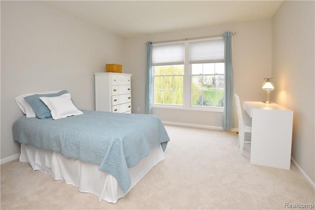 2335 Andover Boulevard Rochester, MI 48306 - Photo 30 of 38