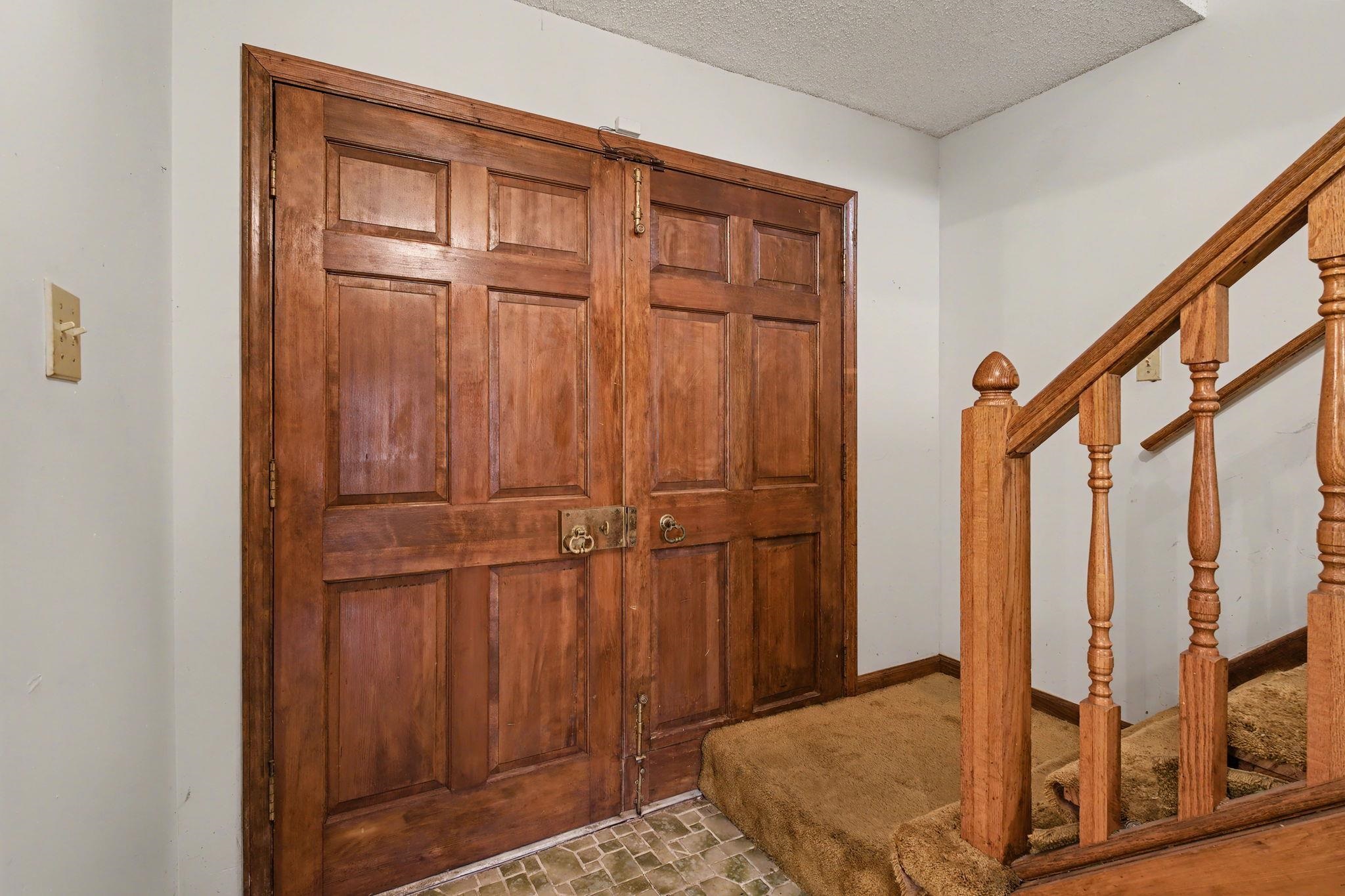 7439 Lexie Gardner Road Bartlett, TN 38002 - Photo 5 of 40 a view of a closet