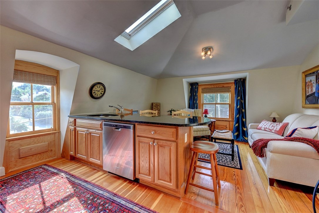 54 Halsey Street, Unit 6 Providence, RI 02906 - Photo 5 of 19