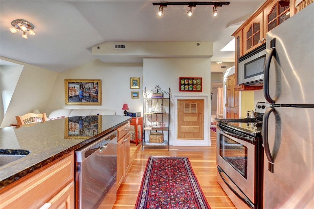 54 Halsey Street, Unit 6 Providence, RI 02906 - Photo 8 of 19