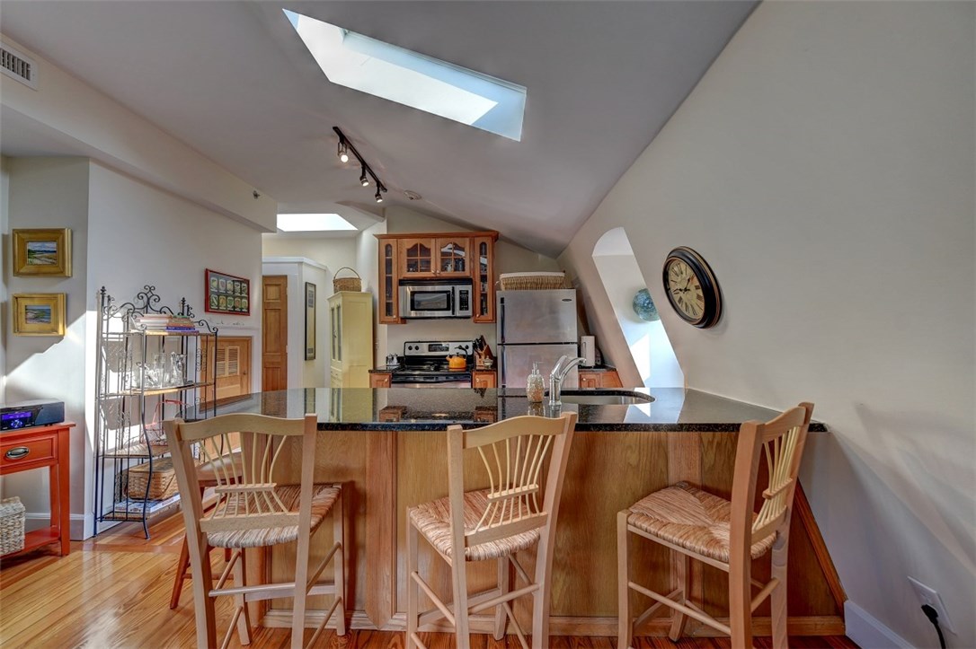 54 Halsey Street, Unit 6 Providence, RI 02906 - Photo 9 of 19