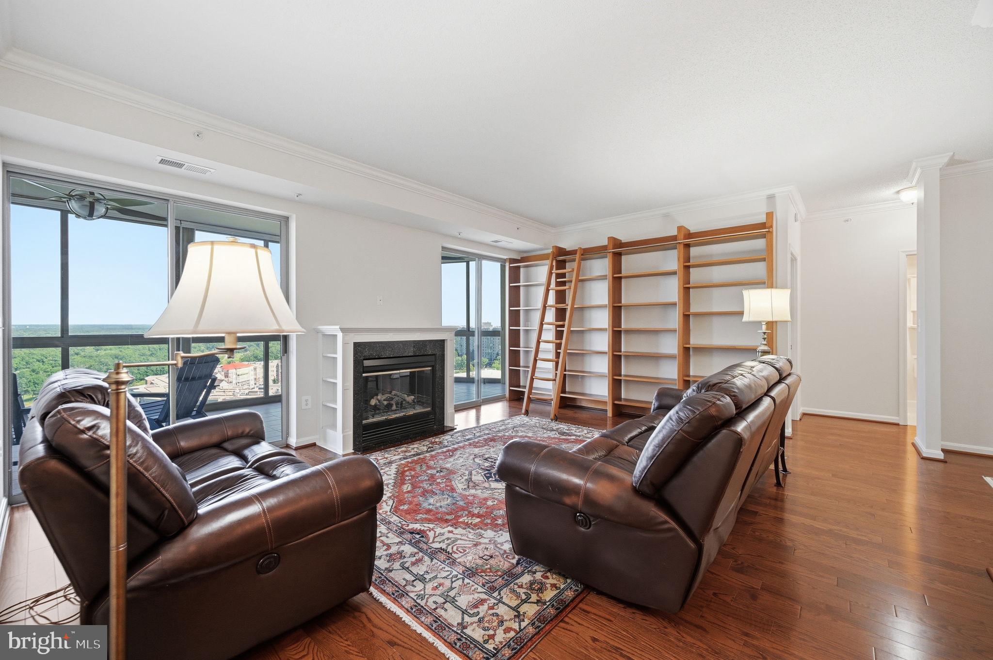 19355 Cypress Ridge Terrace, Unit 1017 Leesburg, VA 20176 - Photo 3 of 34