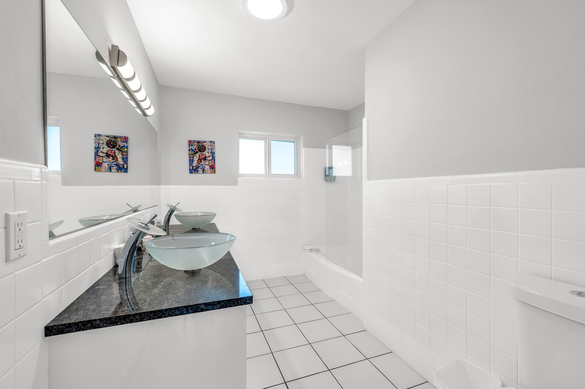 2812 Northeast 27th Street Lighthouse Point, FL 33064 - Photo 24 of 41 Photo 24