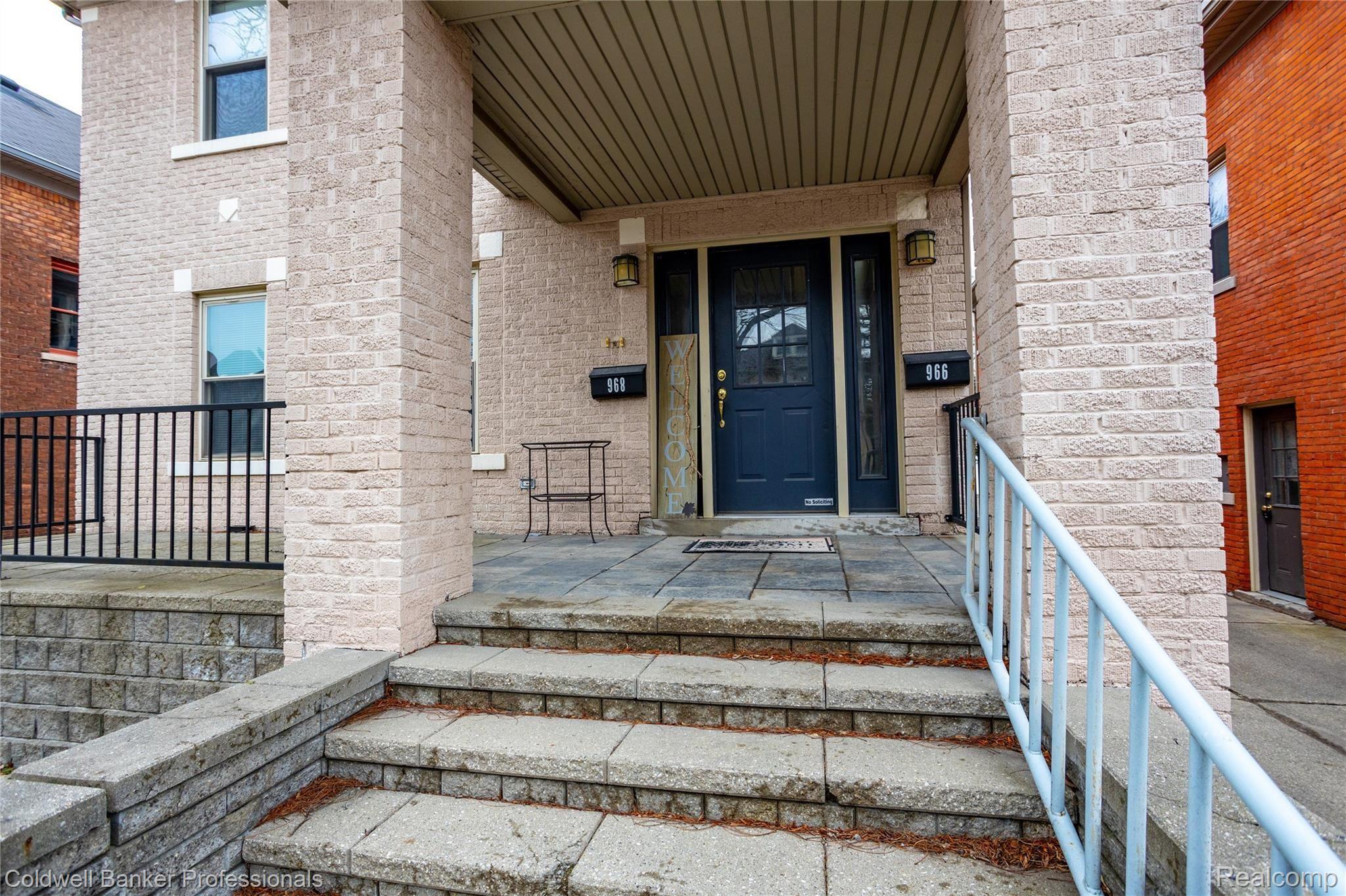 966 Nottingham Road, Unit 968 Grosse Pointe, MI 48230 - Photo 3 of 17 968 Front 4.jpg