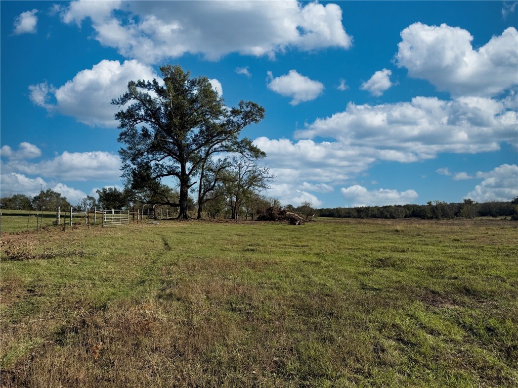11281 Gourd Neck Loop, Unit COUNTYROAD Franklin, TX 77856 - Photo 7 of 46 a view of a lake