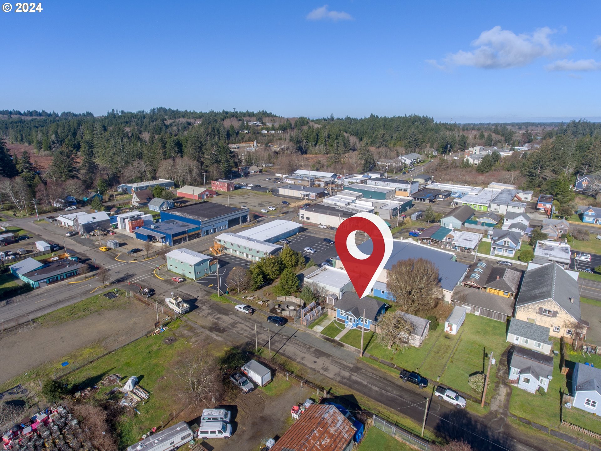 118 Main Street Southwest Ilwaco, WA 98624 - Photo 42 of 44 a view of a city