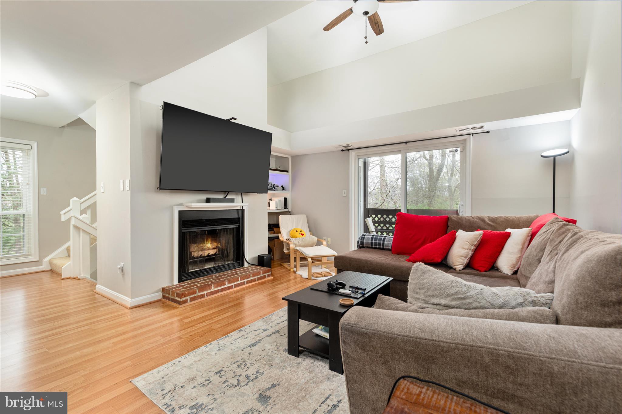 10198 Oakton Terrace Road Oakton, VA 22124 - Photo 9 of 25 BY1A2590_10198 Oakton Terrace Rd - Absolute Altitu