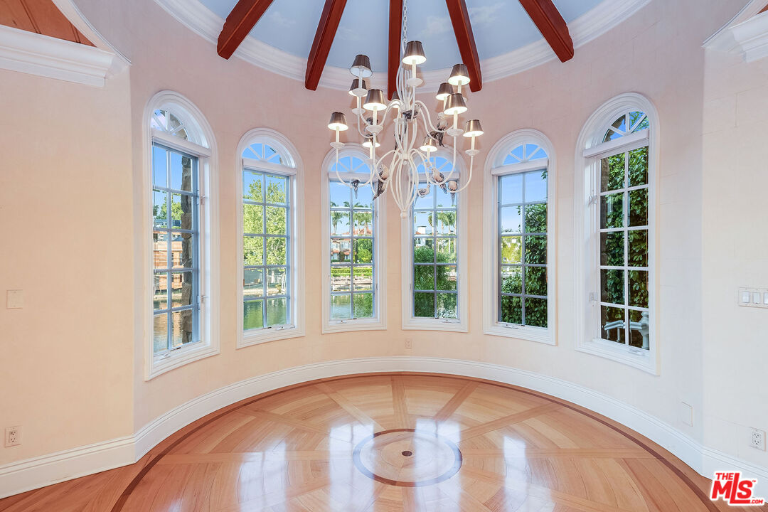 10045 Valley Spring Lane Toluca Lake, CA 91602 - Photo 10 of 36 a view of an interior of the house