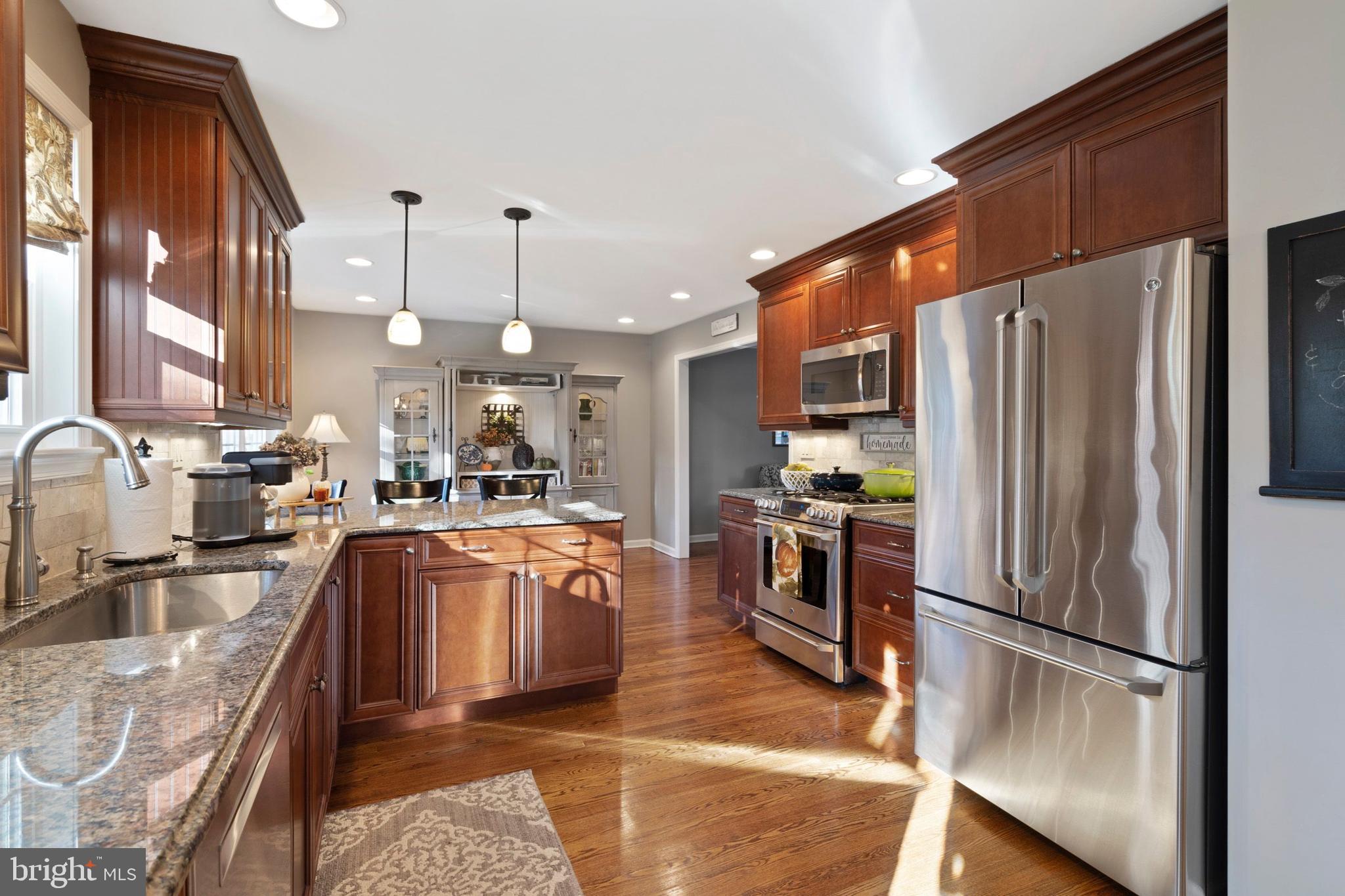 919 Senator Road Norristown, PA 19403 - Photo 14 of 50 Kitchen
