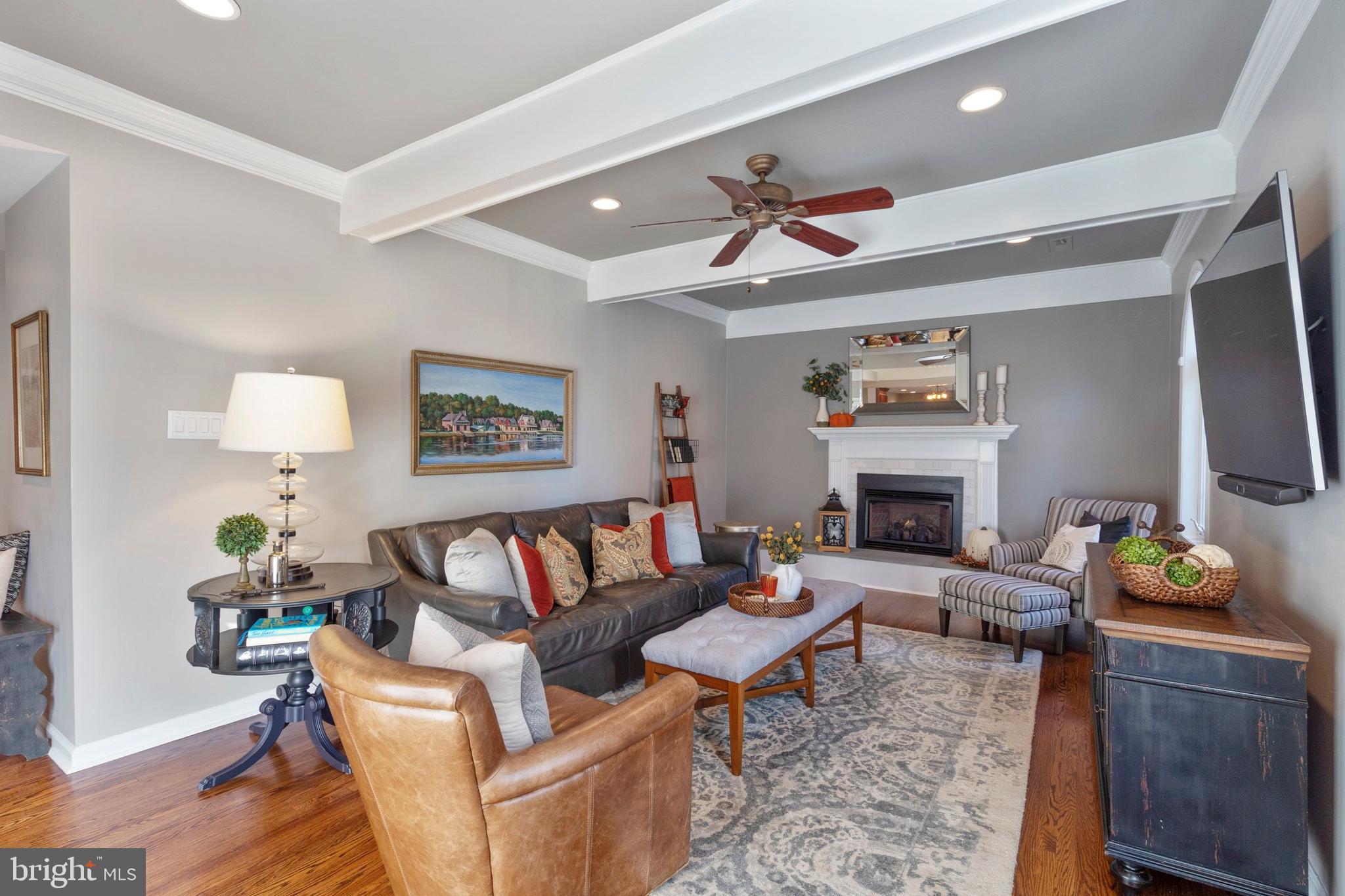 919 Senator Road Norristown, PA 19403 - Photo 18 of 50 Family Room