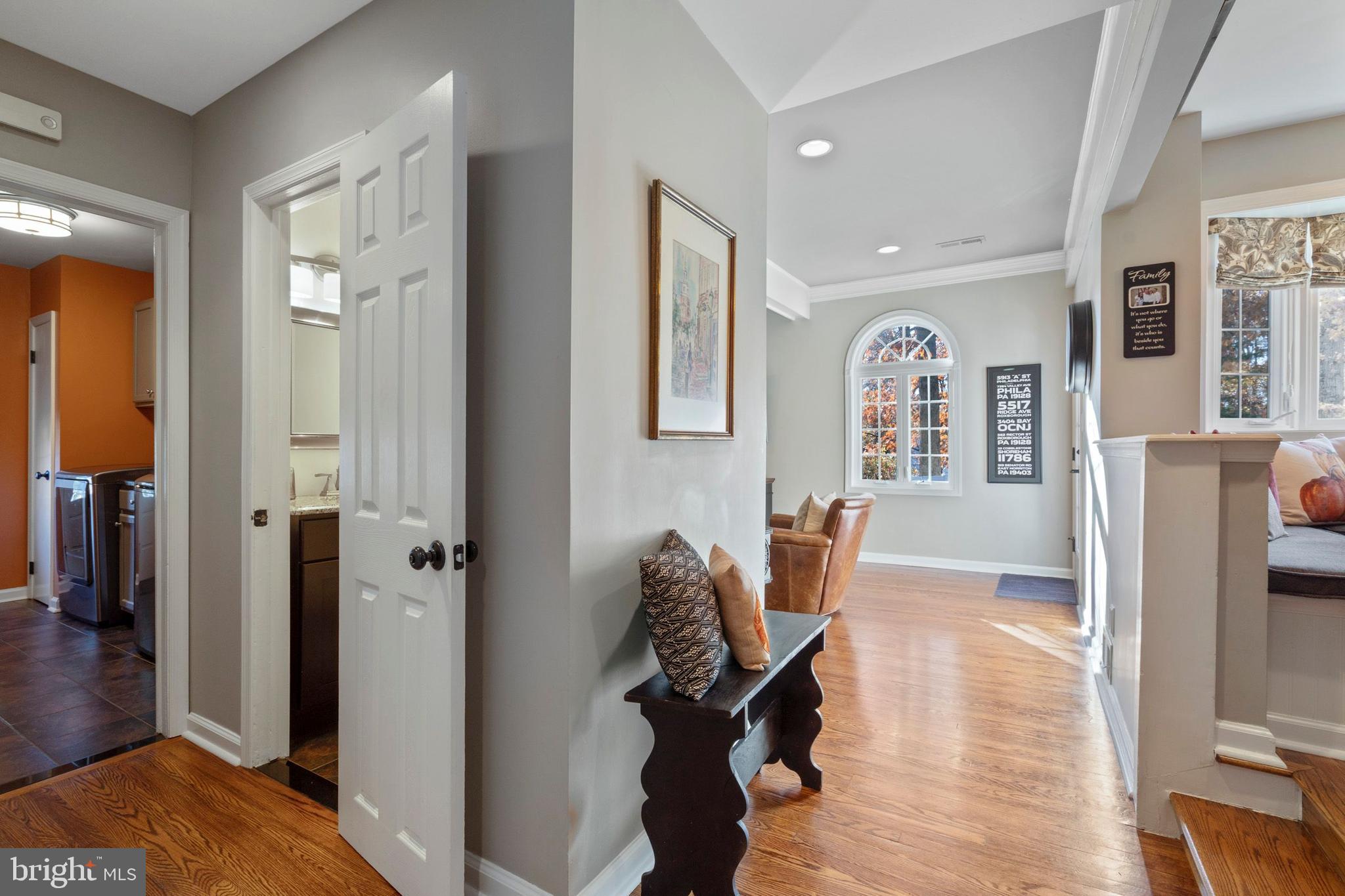 919 Senator Road Norristown, PA 19403 - Photo 23 of 50 Foyer