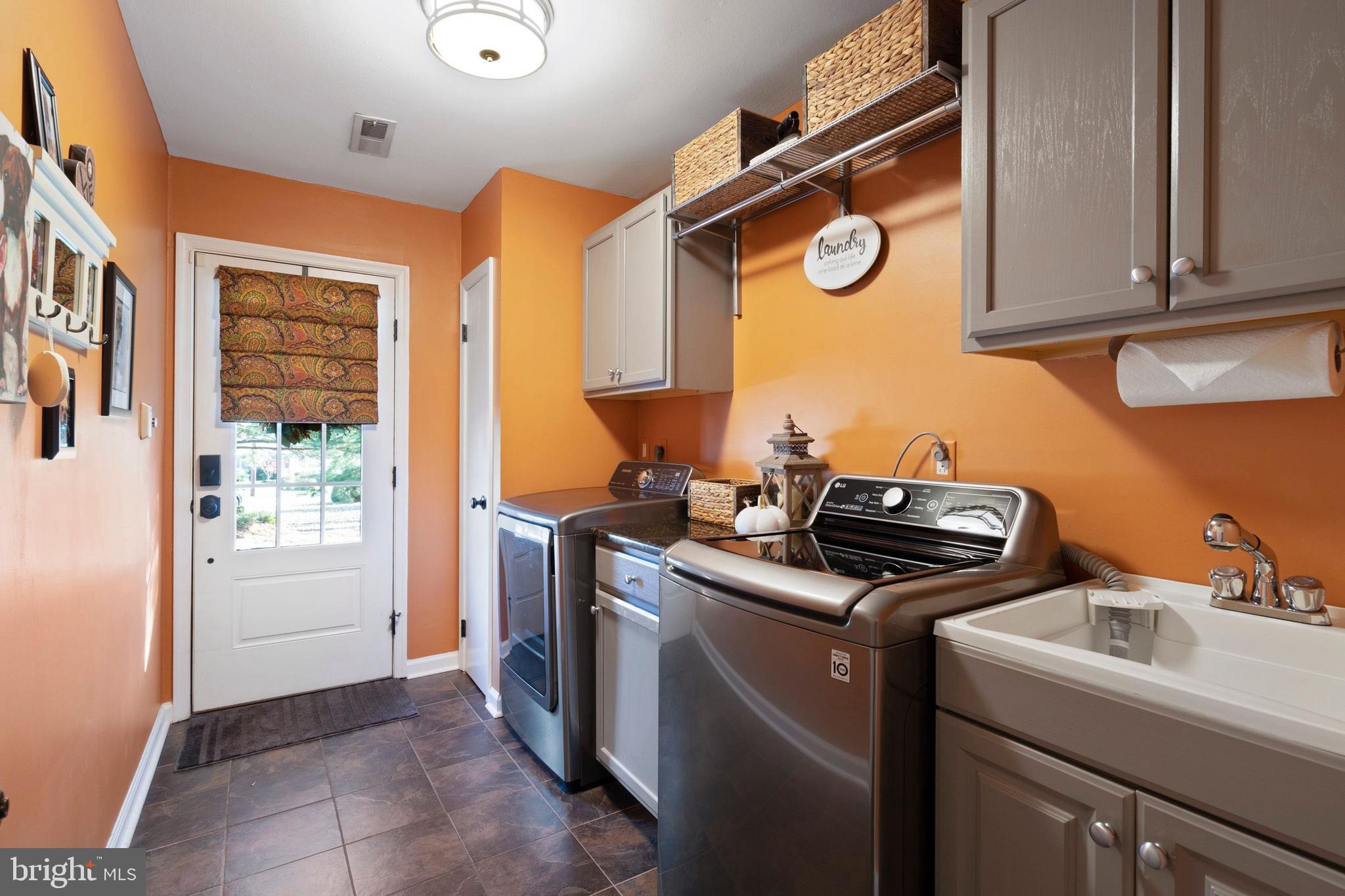 919 Senator Road Norristown, PA 19403 - Photo 24 of 50 Laundry Room