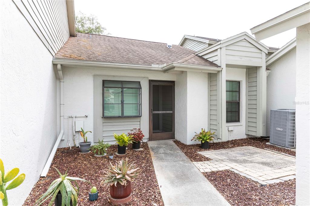 11736 Rolling Pine Lane Port Richey, FL 34668 - Photo 4 of 24