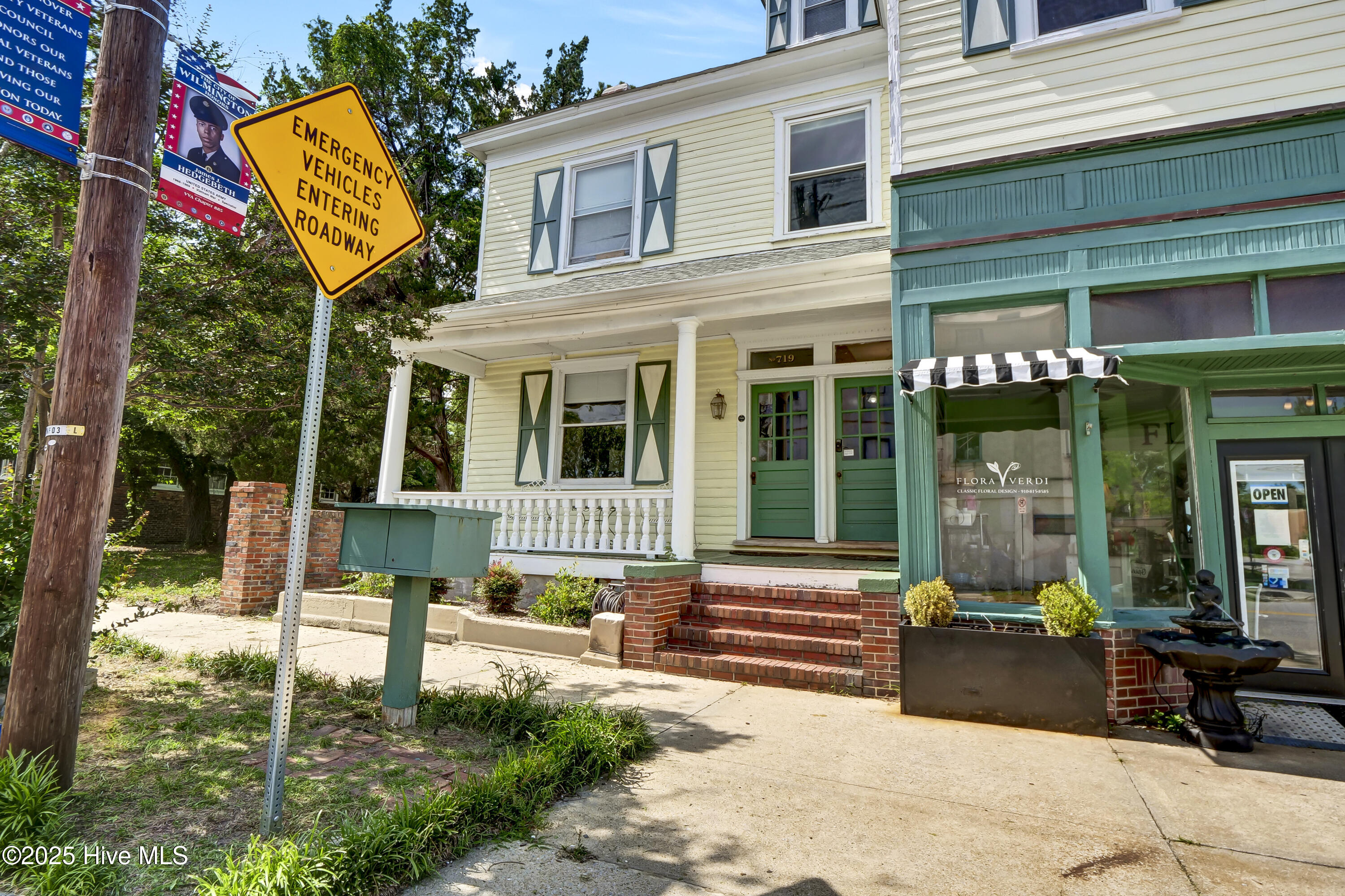 727 Princess Street Wilmington, NC 28401 - Photo 2 of 17 P1477356