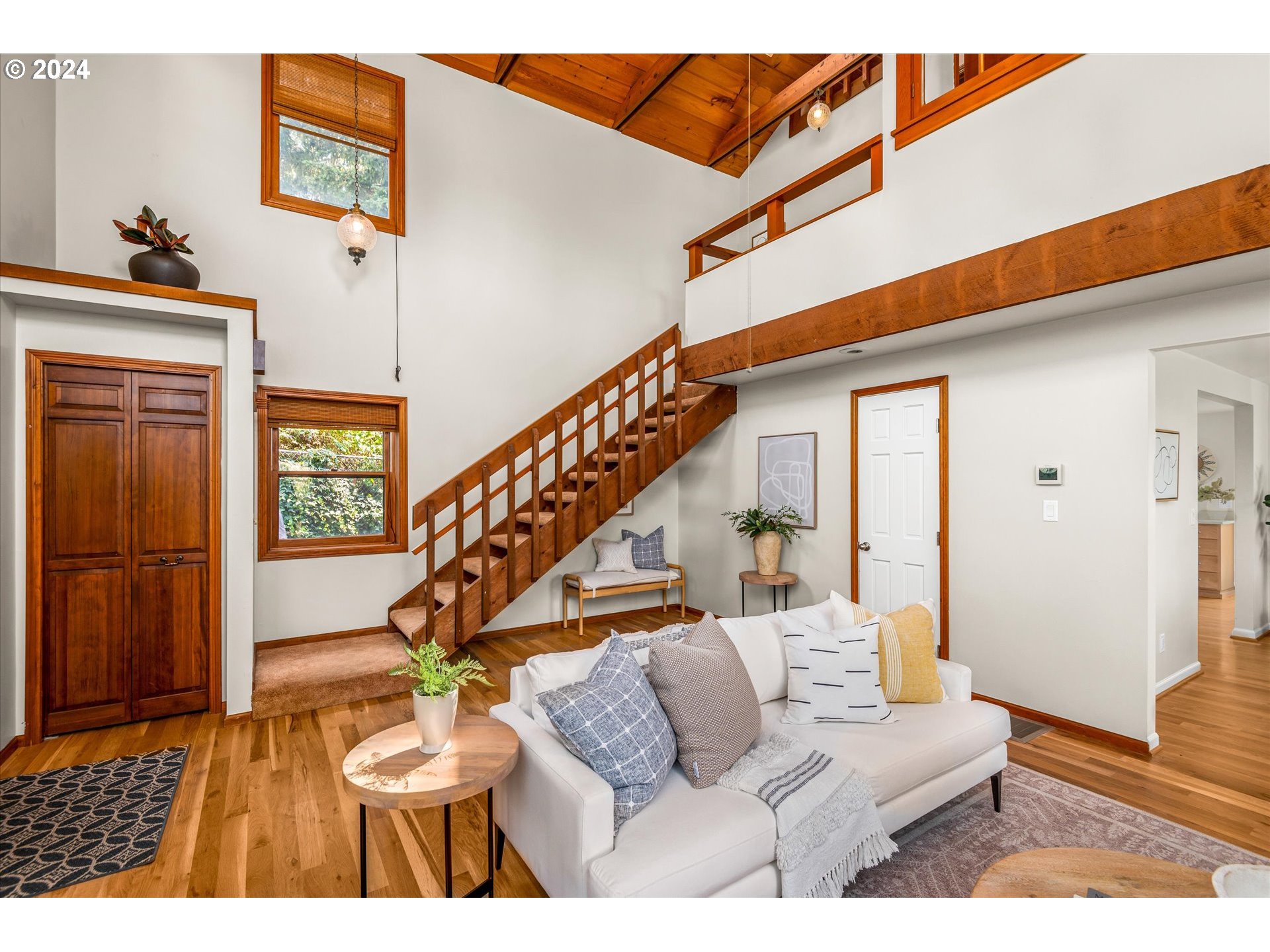 2602 Agate Street Eugene, OR 97403 - Photo 18 of 37 a living room with furniture and a window