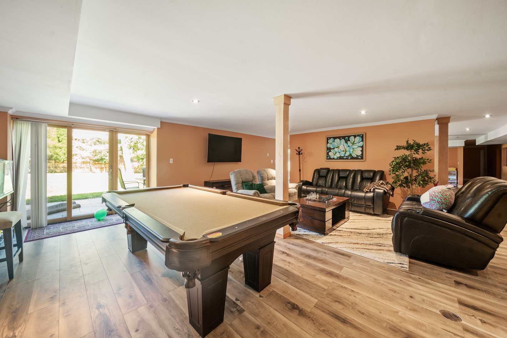 5N750 Medinah Road Medinah, IL 60157 - Photo 35 of 53 a living room with furniture a wooden floor and next to a window