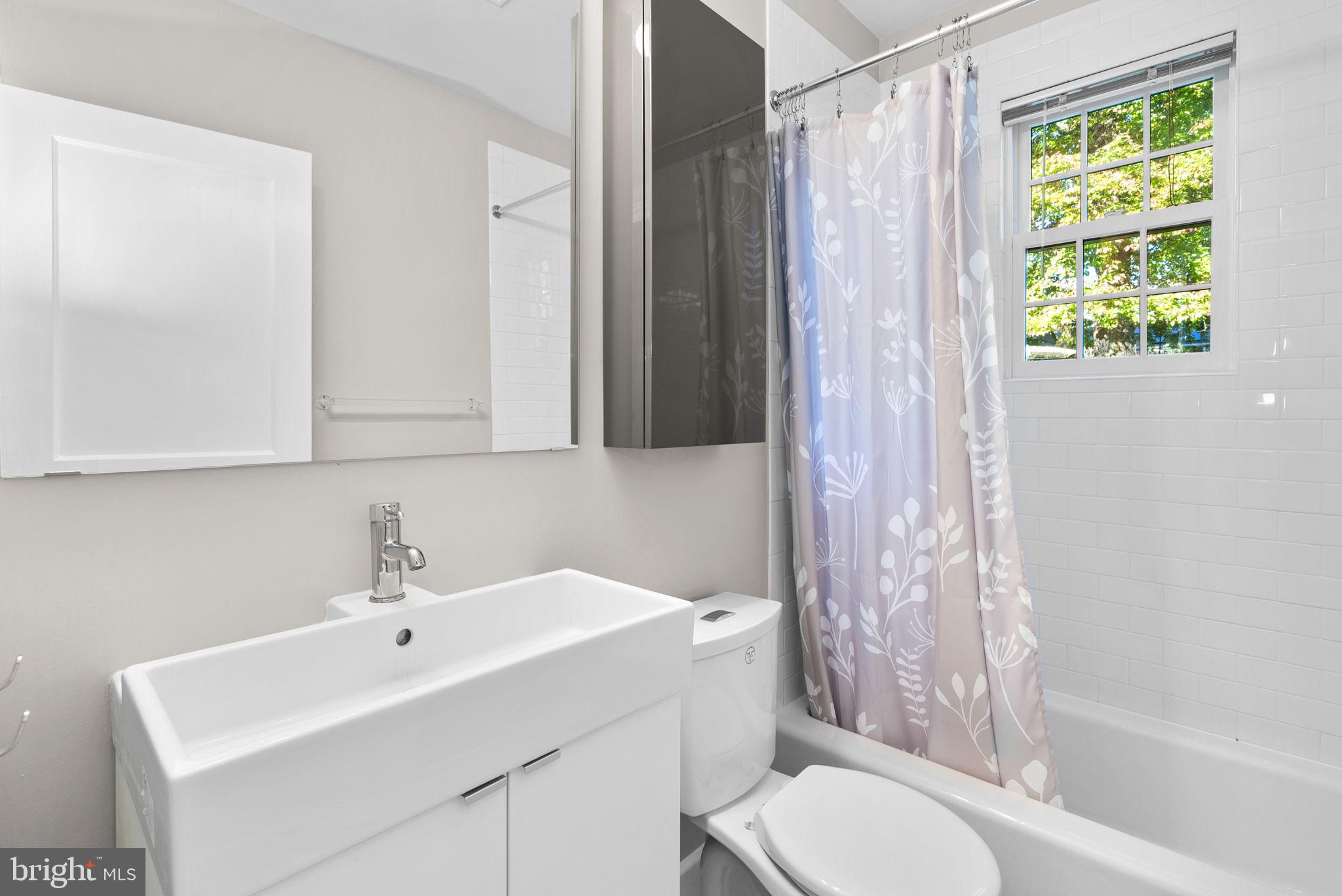 509 Mansfield Road Silver Spring, MD 20910 - Photo 17 of 36