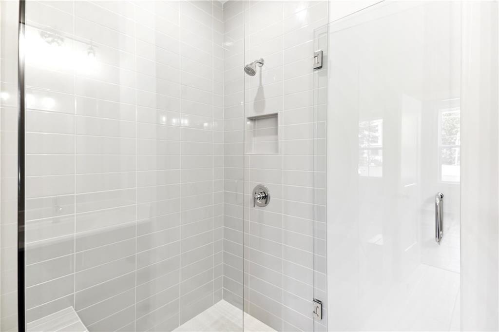 138 Chestnut Circle, Unit 6 Atlanta, GA 30342 - Photo 14 of 25