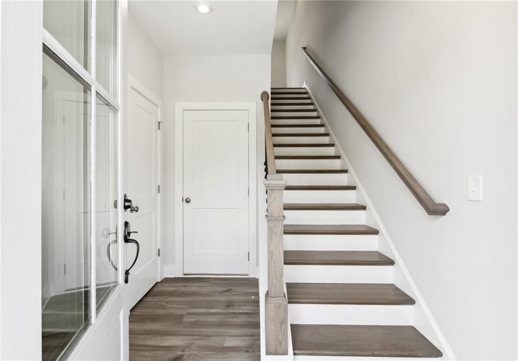 138 Chestnut Circle, Unit 6 Atlanta, GA 30342 - Photo 2 of 25