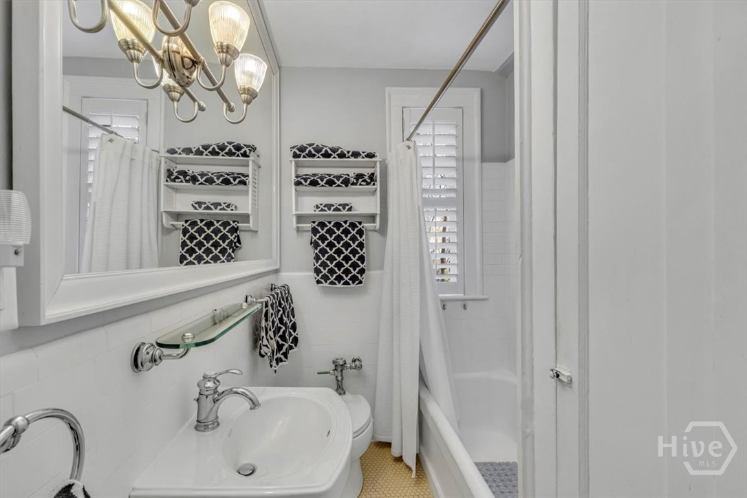 805 Whitaker Street, Unit 7 Savannah, GA 31401 - Photo 17 of 29