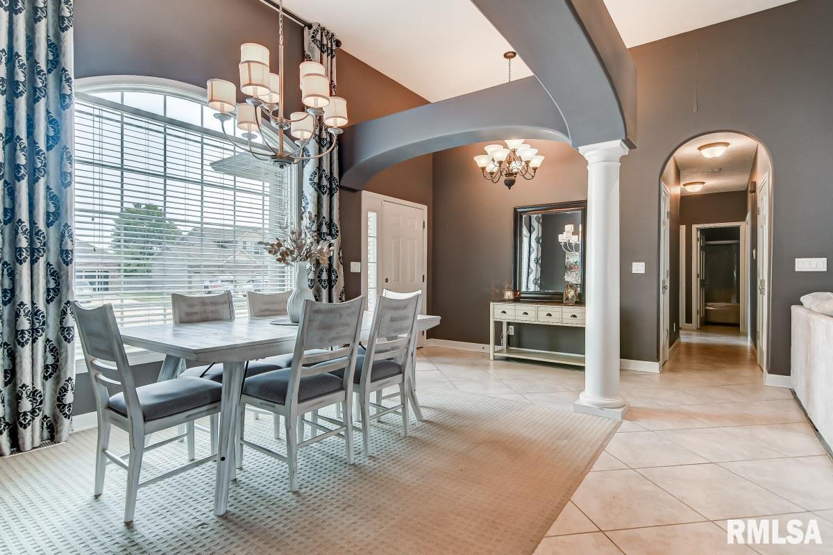 911 Deerfield Road Chatham, IL 62629 - Photo 6 of 45 Gallery Image 6