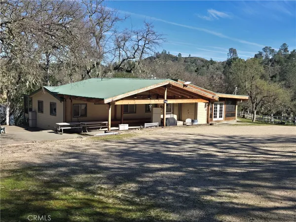 $1,100,000 | 5870 Las Tablas Bay Drive, Paso Robles, CA 93446