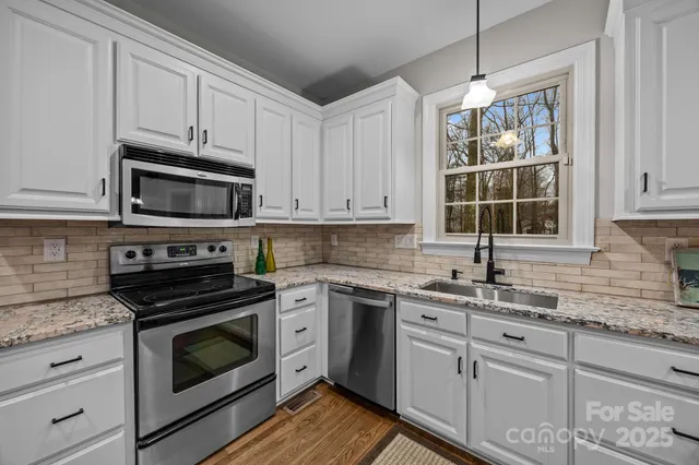 $645,000 | 17433 Glassfield Drive, Huntersville, NC 28078